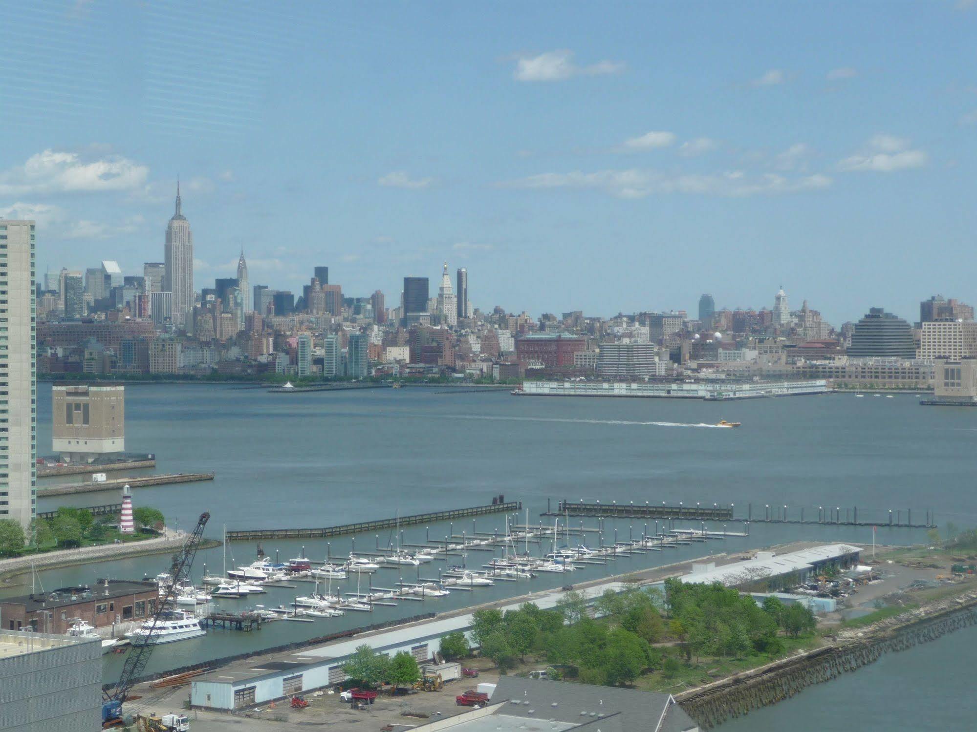 Global Luxury Suites At Jersey City Waterfront Exterior photo