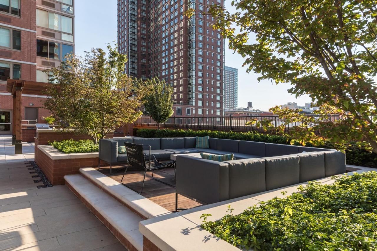 Global Luxury Suites At Jersey City Waterfront Exterior photo